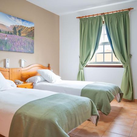 Apartamentos Oasis San Antonio Los Cancajos Bagian luar foto