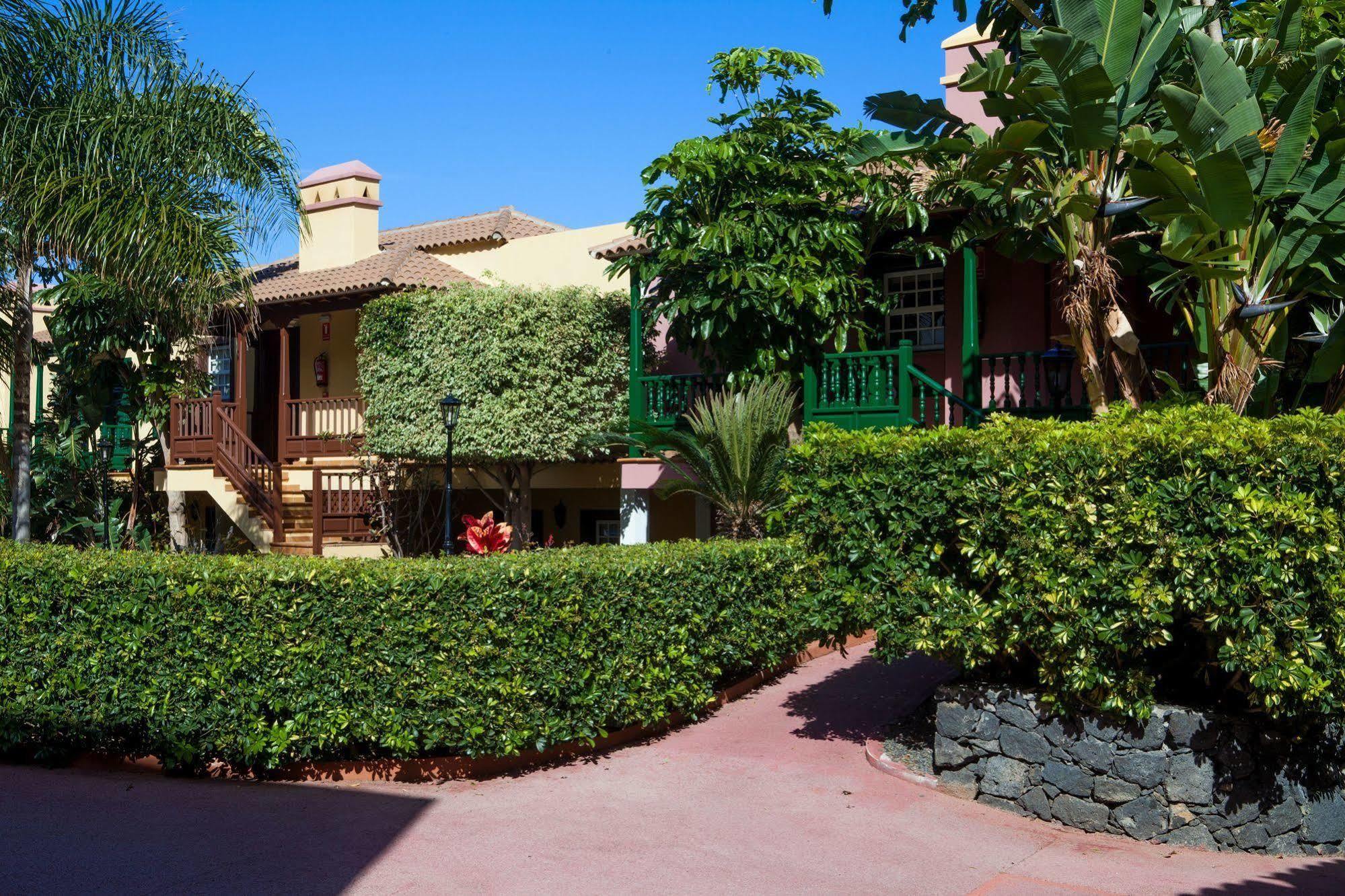 Apartamentos Oasis San Antonio Los Cancajos Bagian luar foto