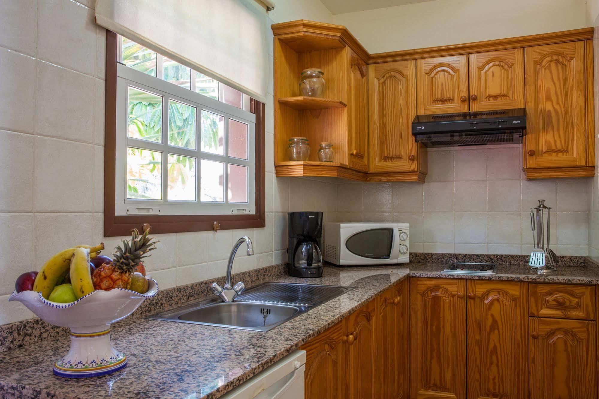 Apartamentos Oasis San Antonio Los Cancajos Bagian luar foto