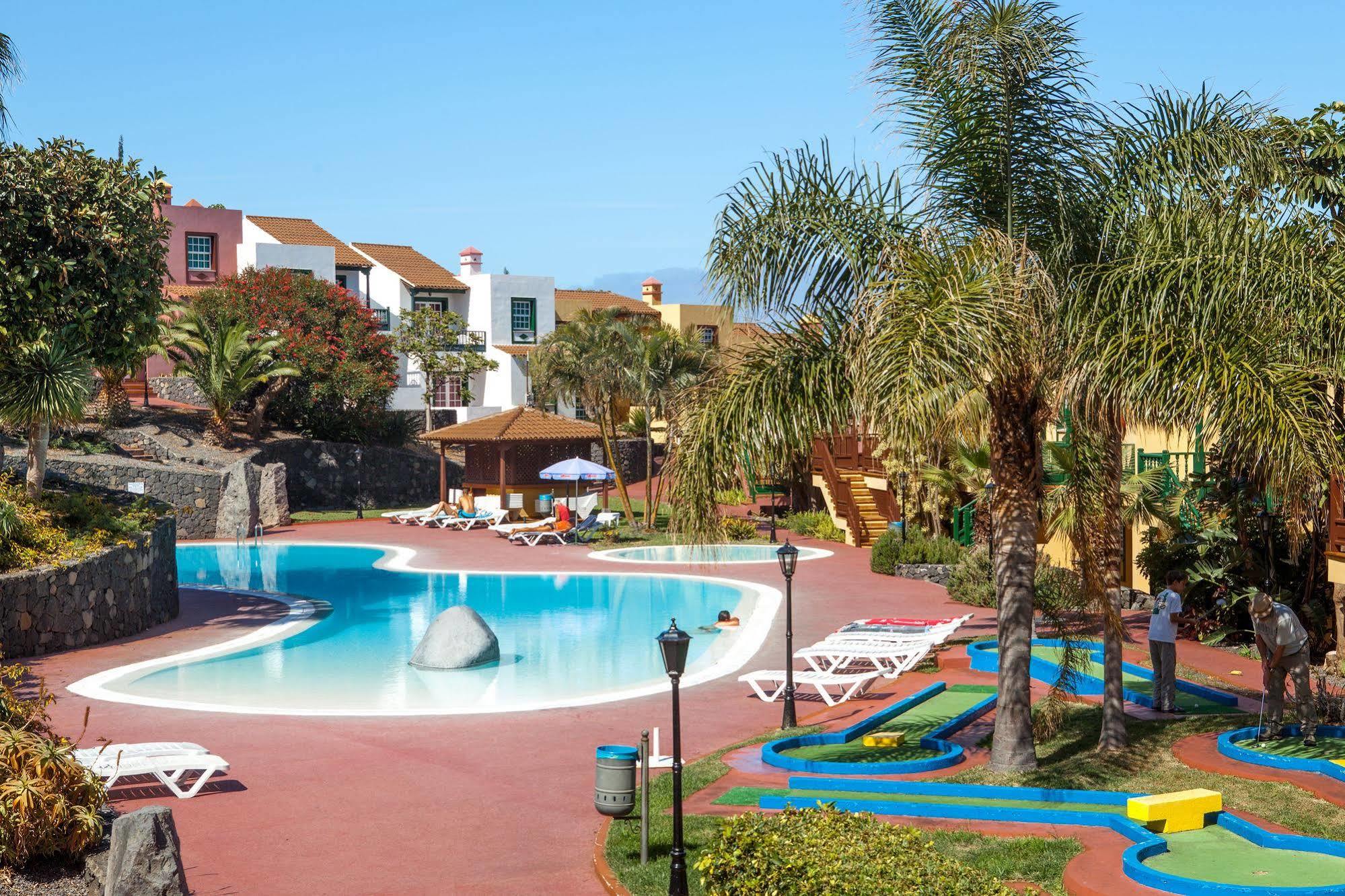 Apartamentos Oasis San Antonio Los Cancajos Bagian luar foto